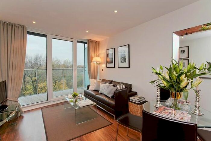 1 Bedroom Flat To Rent In Lanson Building, Queenstown Road, Chelsea Bridge Wharf, SW11