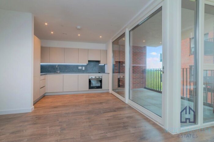 2 Bedroom Apartment To Rent In Shearwater Drive, London, NW9