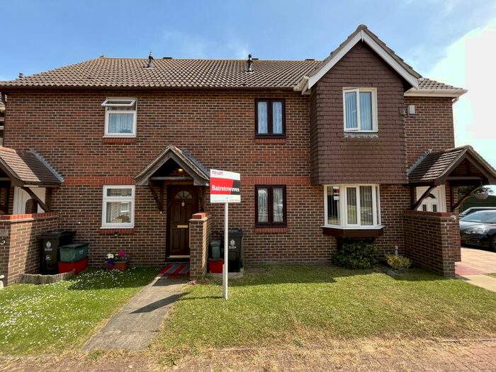 2 Bedroom House To Rent In Weymouth Close, Clacton-on-Sea, CO15