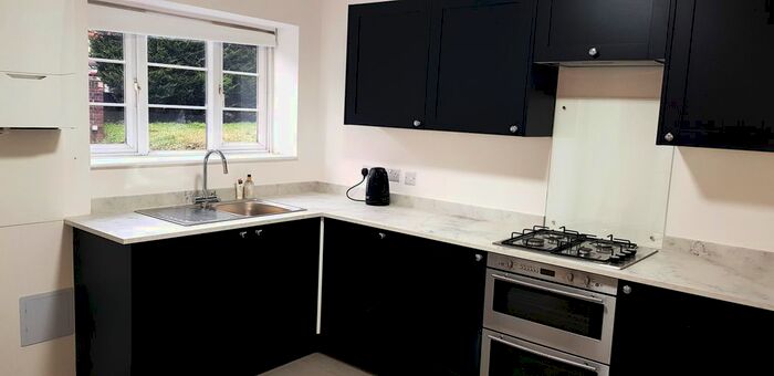 3 Bedroom Flat To Rent In Whittington Court Aylmer Road, East Finchley / Highgate, N2