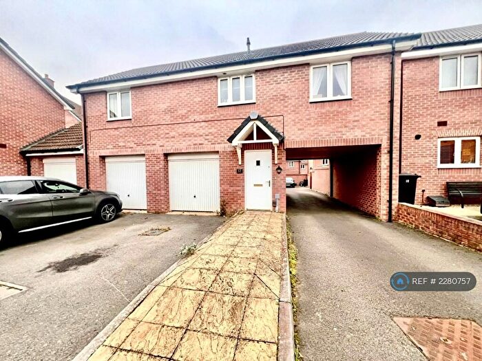 2 Bedroom Detached House To Rent In Malone Avenue, Swindon, SN25