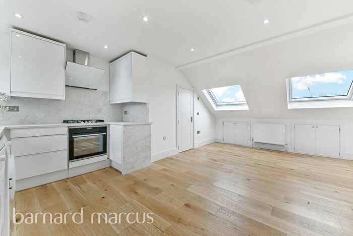 1 Bedroom Flat To Rent In Garratt Lane, London, SW18