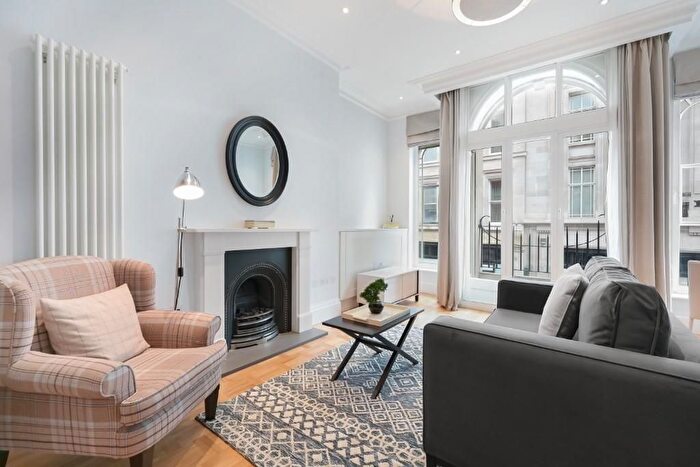 1 Bedroom Flat To Rent In Mortimer Street, London, W1W