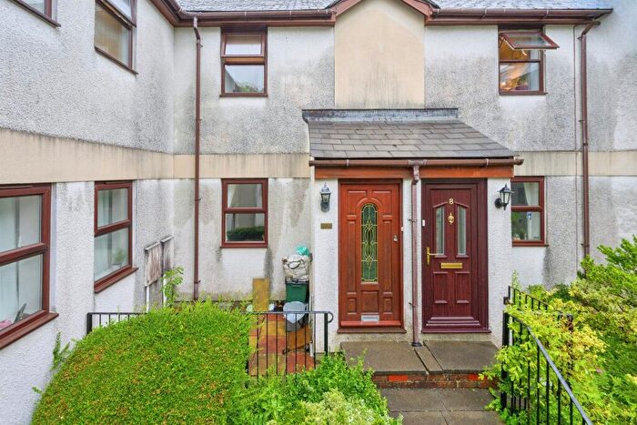 2 Bedroom Flat For Sale In Hartley Court, Ivybridge, PL21