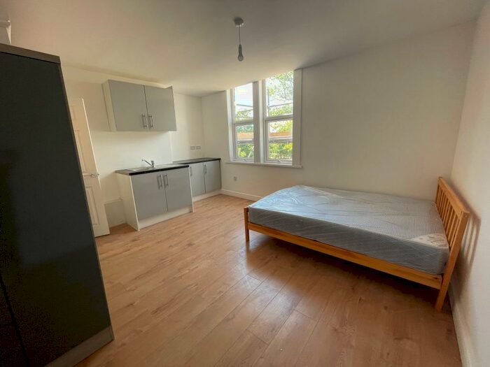 Studio To Rent In Hampshire Terrace *Photos Coming Soon*, PO1