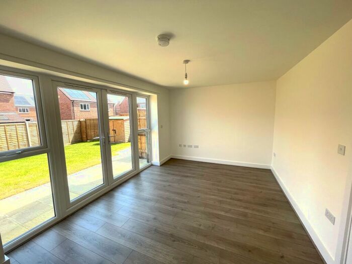 3 Bedroom House To Rent In Herrold Road, Houlton, Rugby, CV23