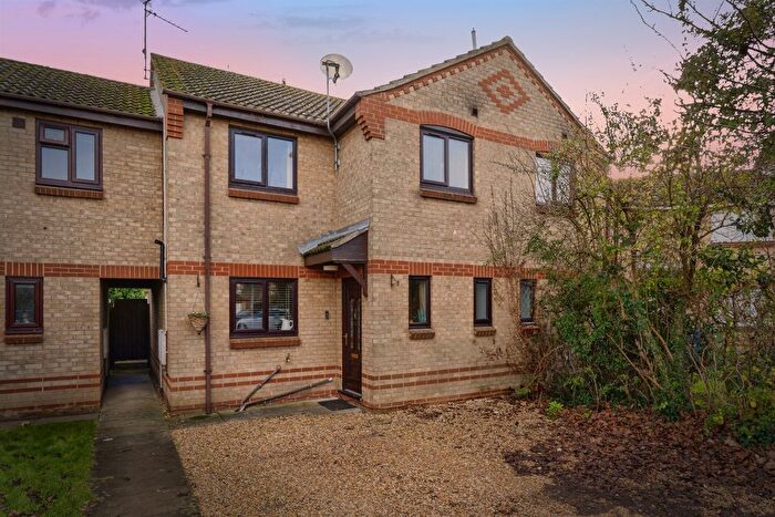 3 Bedroom Terraced House For Sale In Norwood Crescent, March, PE15