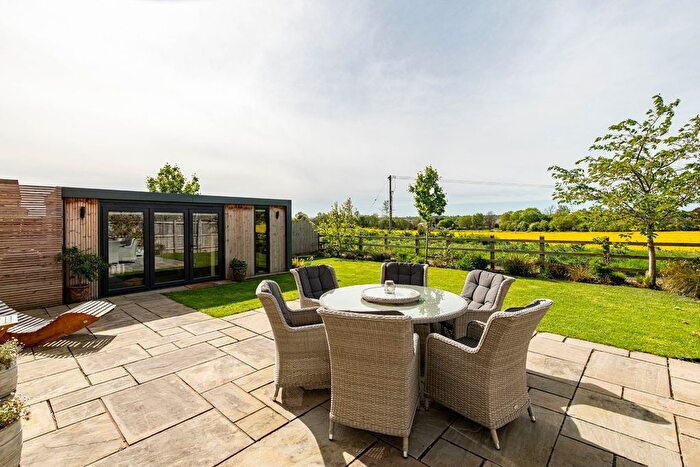 4 Bedroom Detached House For Sale In Stable Close, Rode, BA11