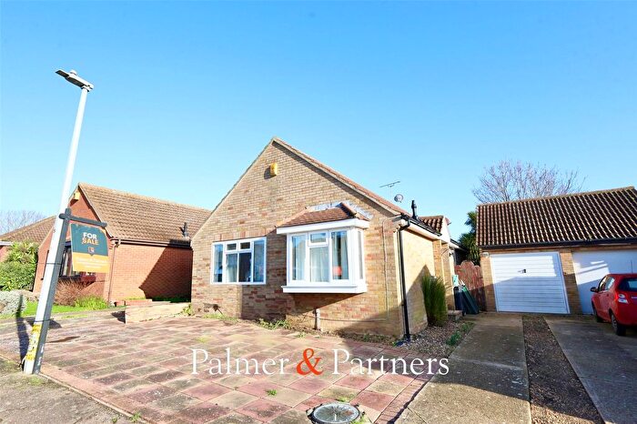 2 Bedroom Bungalow For Sale In Brookvale, St. Osyth, Clacton-On-Sea, Essex, CO16