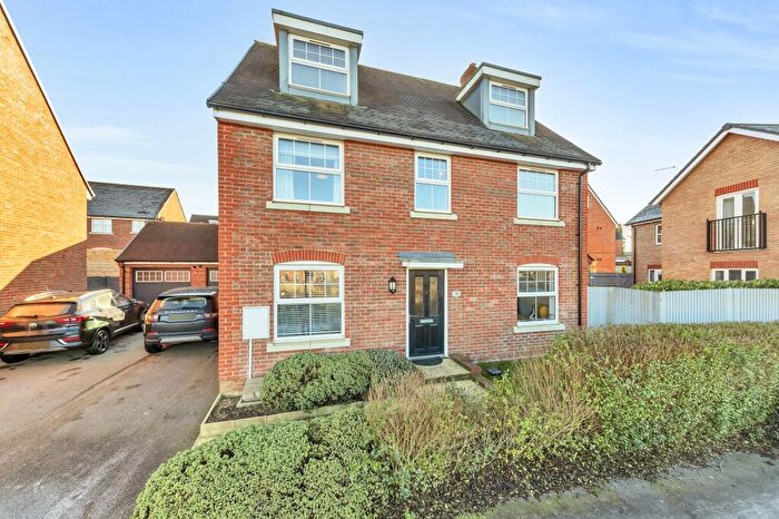 5 Bedroom Detached House For Sale In Miles Way, Buntingford, SG9