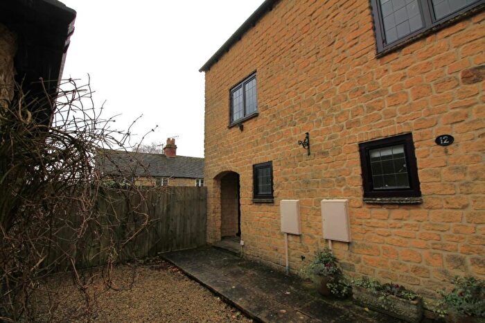 3 Bedroom End Of Terrace House To Rent In Parkland Mews, Stow On The Wold, Cheltenham, Gloucestershire, GL54