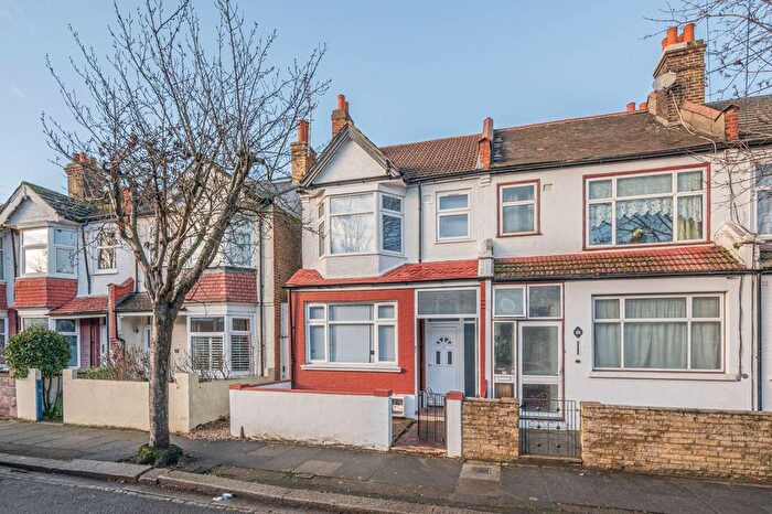 3 Bedroom Terraced House To Rent In Ascot Road, Tooting, London, SW17