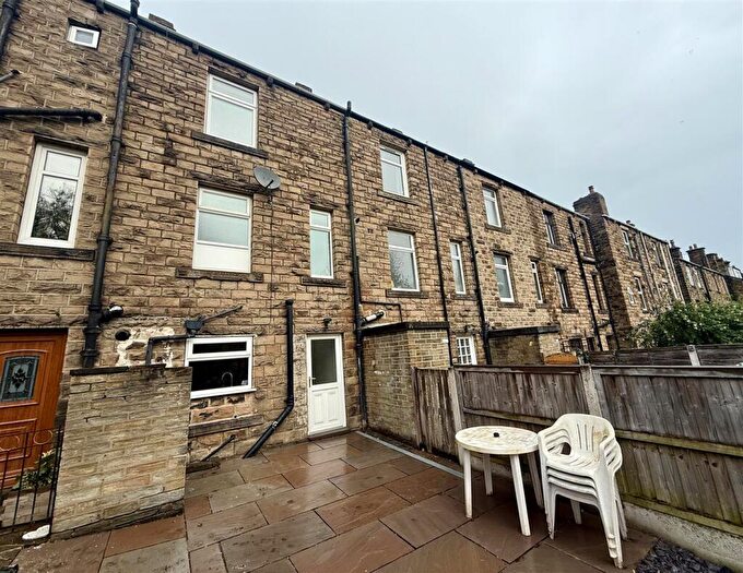 2 Bedroom Terraced House To Rent In Wakefield Road, Denby Dale, HD8
