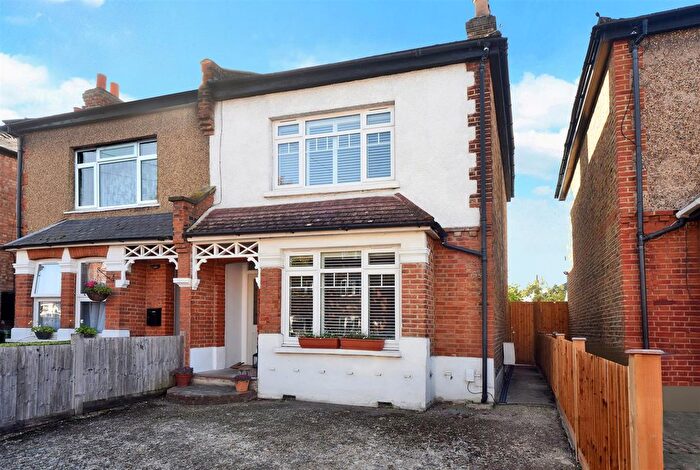3 Bedroom Semi-Detached House For Sale In Ravenscar Road, Surbiton, KT6