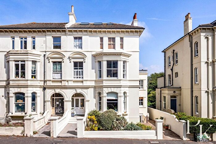 1 Bedroom Flat For Sale In Dyke Road, Brighton, BN1