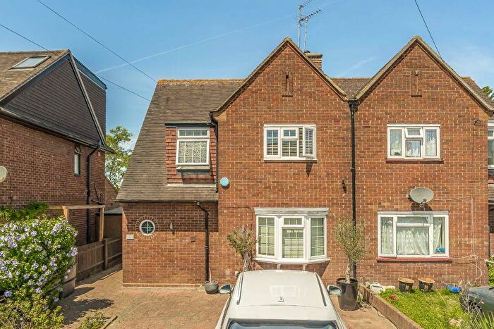 3 Bedroom Semi Detached House For Sale In Wigley Road, Feltham, TW13