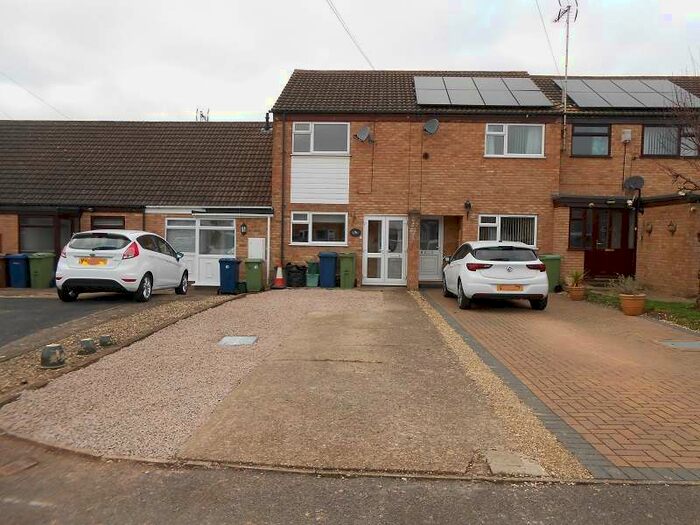 2 Bedroom Property To Rent In Springwater Close Tewkesbury, GL20