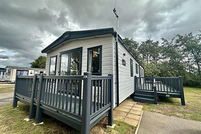3 Bedroom Lodge For Sale In A.B.I Ambleside, Tattershall Lakes Country Park, Sleaford Rd, Tattershall, Lincolnshire, LN4