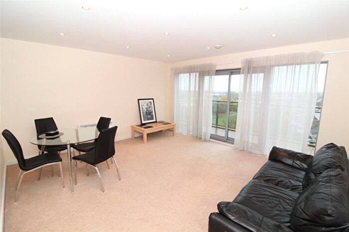 2 Bedroom Apartment To Rent In The Paramount, Beckhampton Street, Swindon, Wiltshire, SN1
