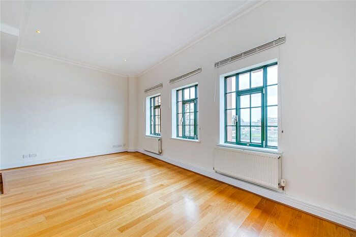 2 Bedroom Flat To Rent In Somerville Avenue, Barnes, SW13