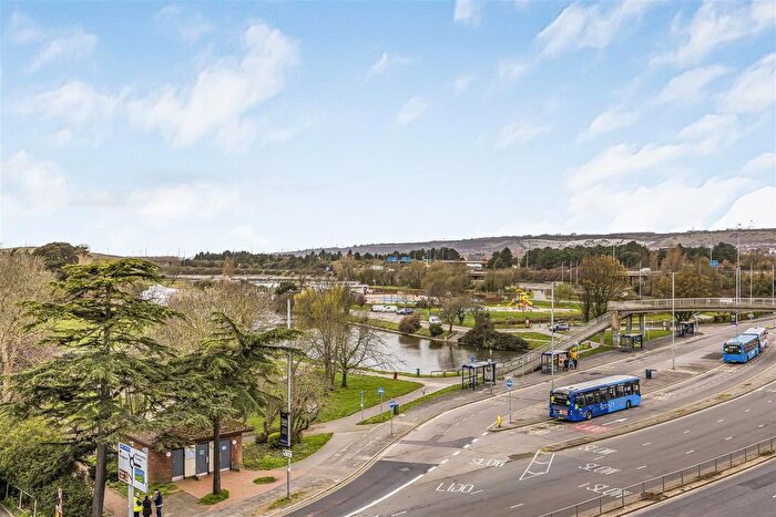 2 Bedroom Flat For Sale In Military Road, Hilsea, Portsmouth, PO3