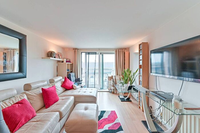 1 Bedroom Flat To Rent In Argyll Road, Woolwich, London, SE18