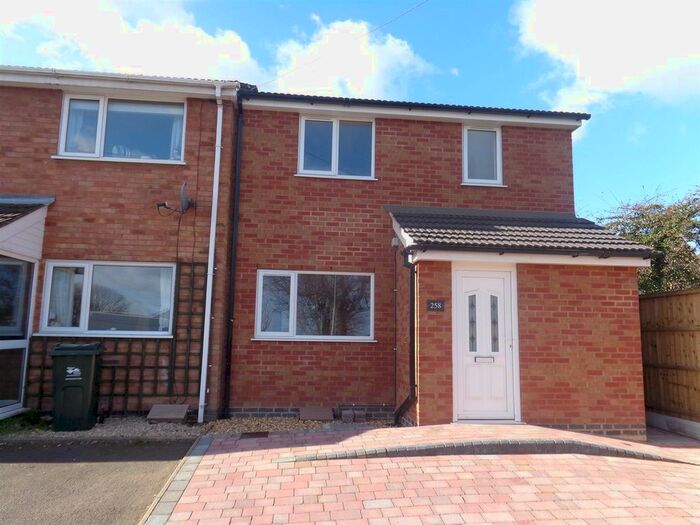 3 Bedroom End Of Terrace House To Rent In Pickersleigh Road, Malvern, WR14