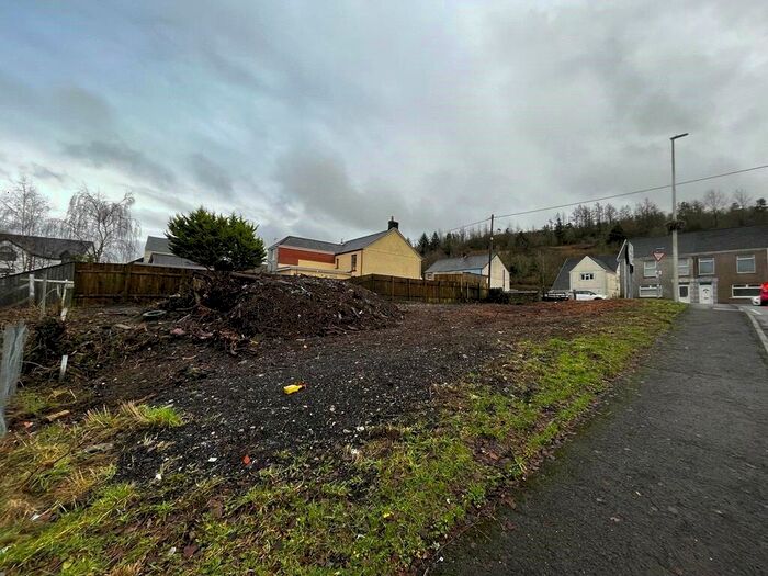 Land For Sale In Heol Cwmaman, Glanamman, Ammanford, SA18