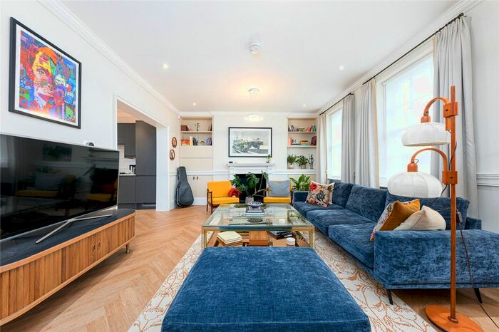 2 Bedroom Flat To Rent In Dalston Lane, London, E8