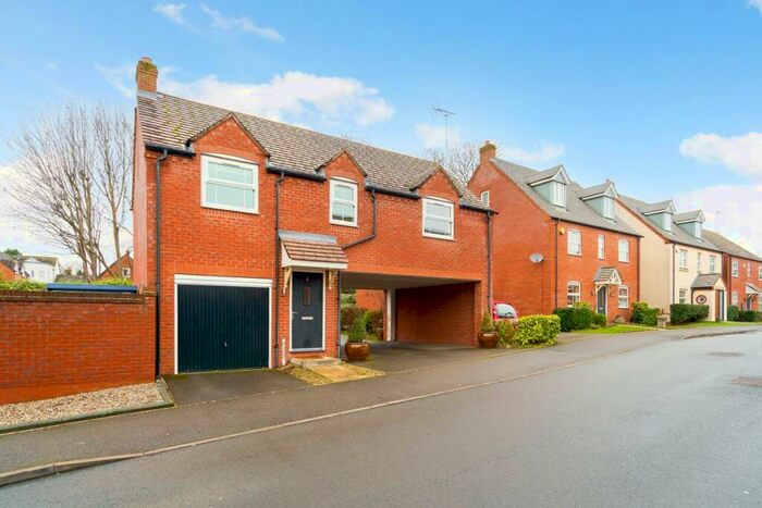 2 Bedroom Flat To Rent In Market Way Henley In Arden, B95