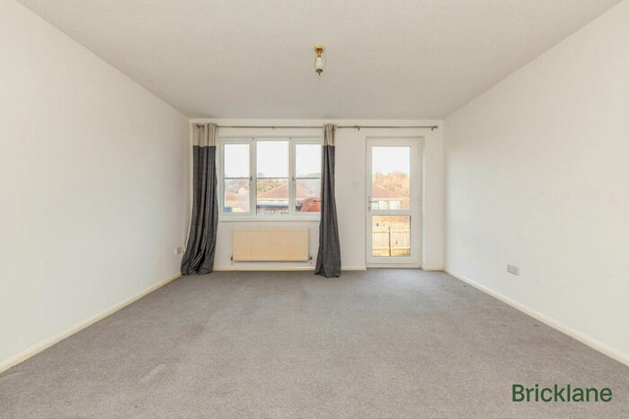 3 Bedroom House To Rent In Matchells Close, St. Annes, Bristol, BS4