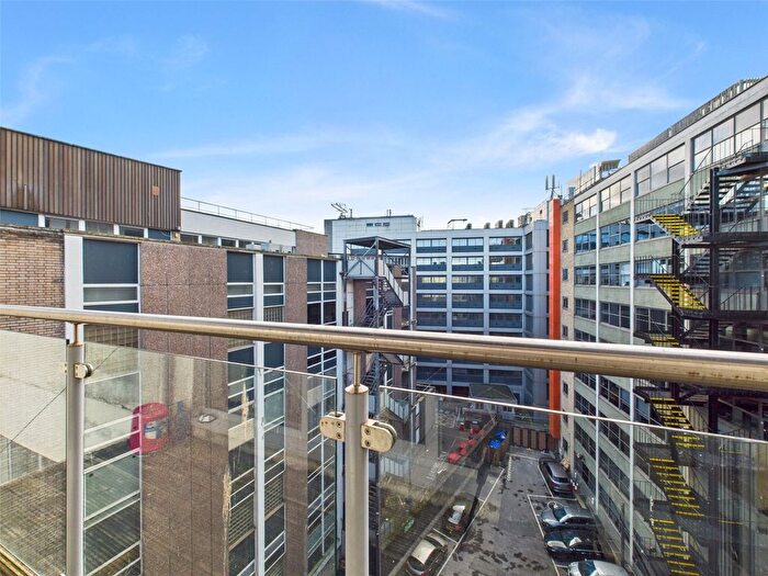 2 Bedroom Flat To Rent In Marsh Street, Bristol, BS1