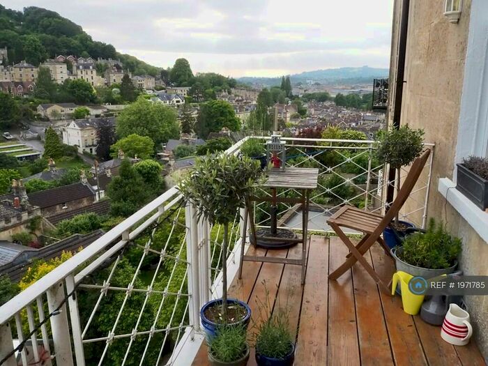 1 Bedroom Flat To Rent In Widcombe Crescent, Bath, BA2