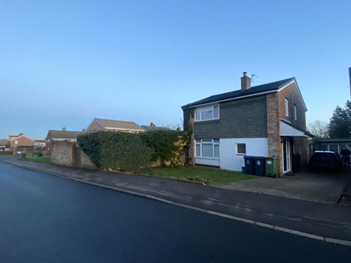 3 Bedroom House To Rent In Poynders Hill, Hemel Hempstead, HP2