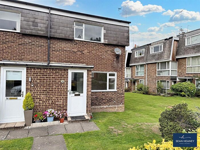 1 Bedroom End Of Terrace House For Sale In Bulwer Road, Barnet, EN5