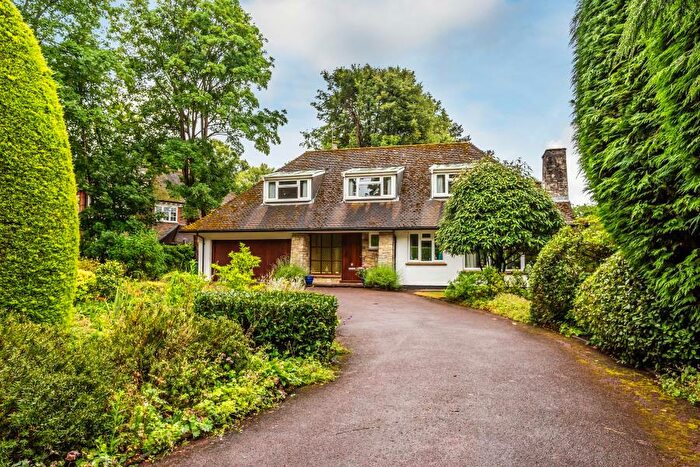 4 Bedroom Detached Bungalow To Rent In The Hockering Estate, Woking, Surrey, GU22