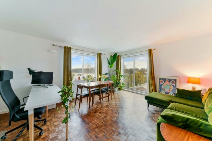 2 Bedroom Apartment To Rent In Northiam Street, South Hackney, London, E9