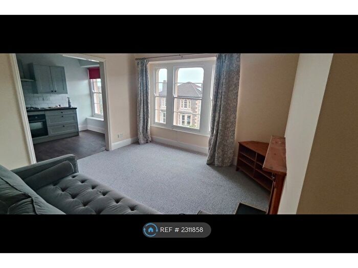 2 Bedroom Flat To Rent In Elmgrove Road, Redland, Bristol, BS6