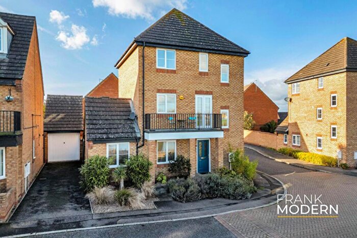 5 Bedroom Detached House For Sale In Horseshoe Way, Hampton Vale, PE7