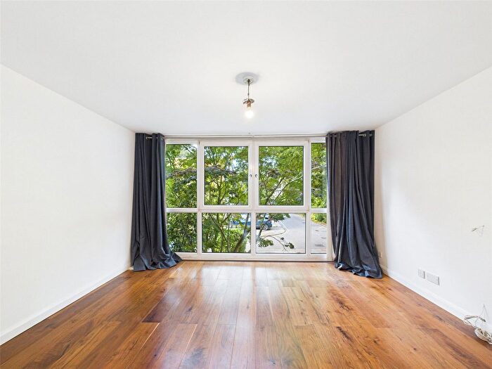 4 Bedroom Terraced House To Rent In Fairlawns, East Twickenham, TW1