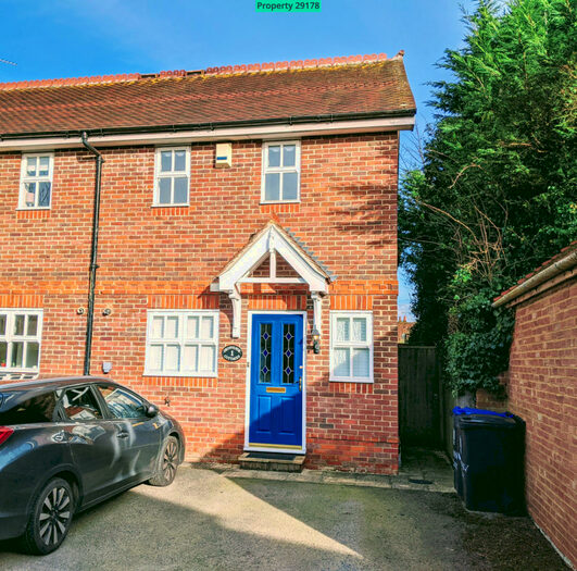 2 Bedroom Semi-Detached House To Rent In Wycombe End, Beaconsfield, HP9