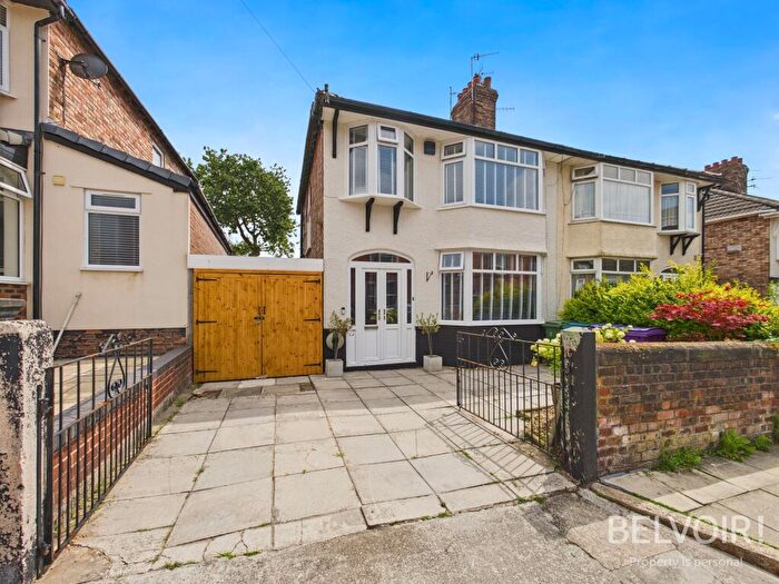 3 Bedroom Semi-Detached House To Rent In Dundonald Road, Aigburth, Liverpool, L17