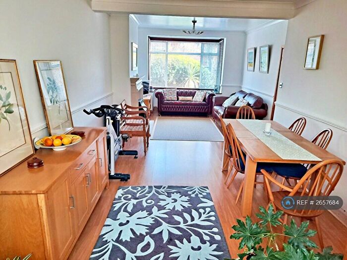 4 Bedroom Terraced House To Rent In Princes Road, Romford, RM1