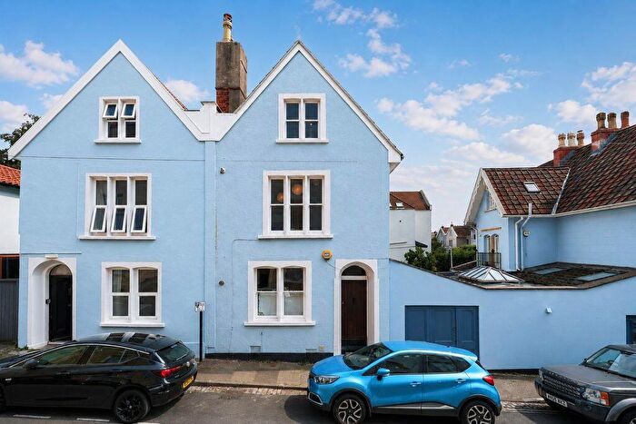 2 Bedroom Apartment For Sale In Anglesea Place | Clifton, BS8