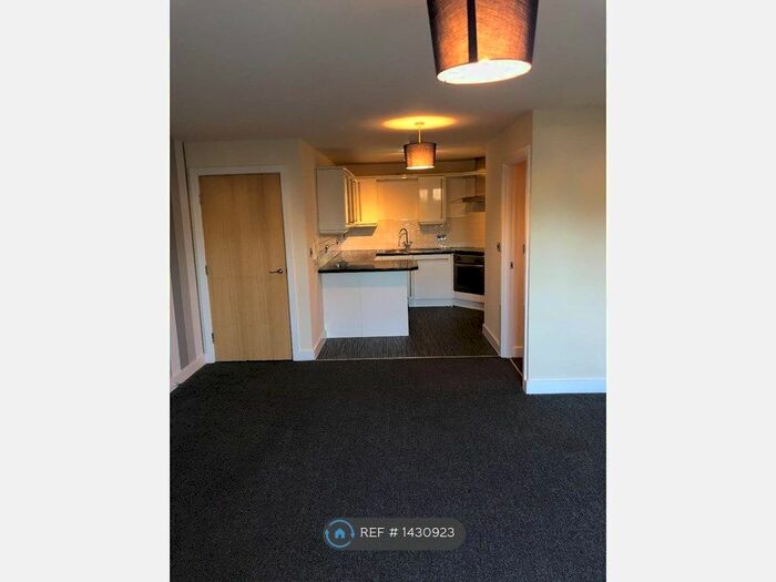 2 Bedroom Flat To Rent In Candleby Lane, Cotgrave, NG12