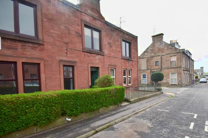 1 Bedroom Flat To Rent In Howard Street, Arbroath, Angus, DD11