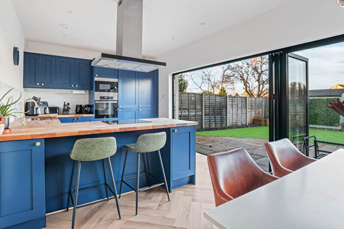 4 Bedroom Detached House For Sale In Chatsworth Road, Poole, BH14