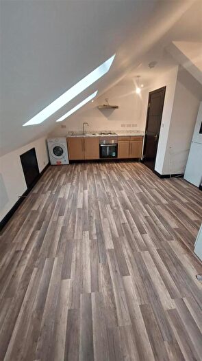 Studio To Rent In Woodford Green, IG8
