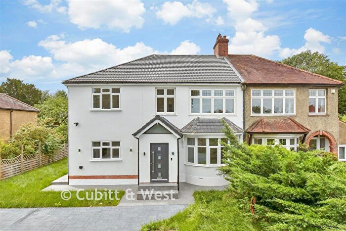 6 Bedroom Semi Detached House For Sale In Cobham Road, Leatherhead, Surrey, KT22