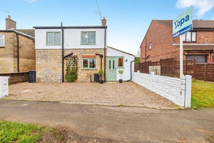 3 Bedroom Semi Detached House For Sale In Lincoln Road, Metheringham, LN4